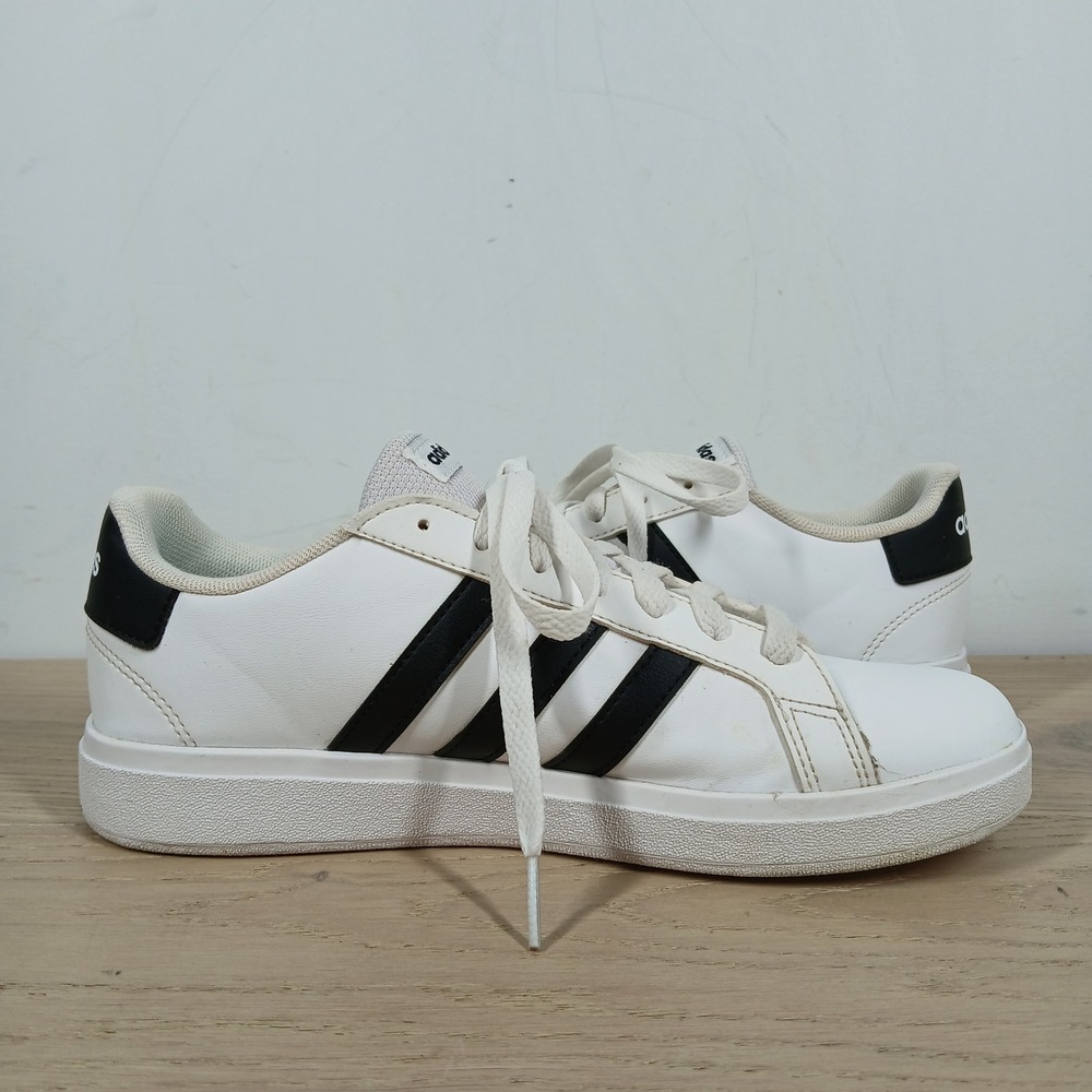 adidas White Black Classic Court Sneakers - Picture 2 of 10